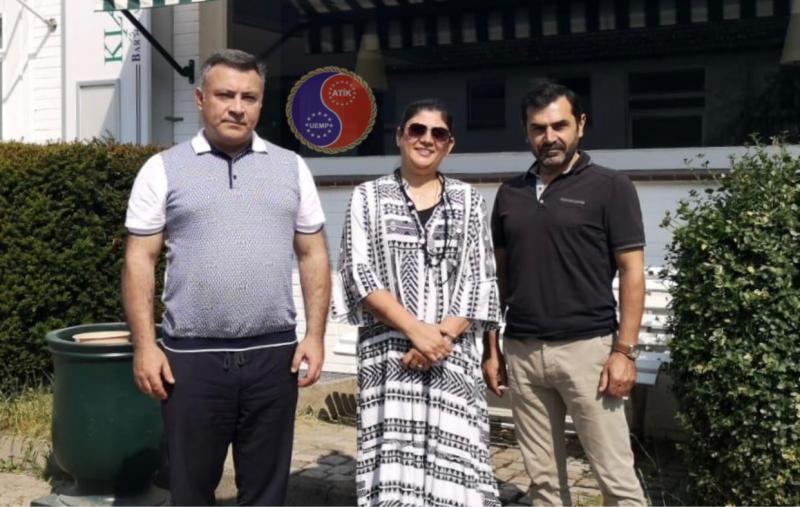 Almanya Hamburg’da Azerbaycan ATİK Başkanı Elman ALLAHVERDİYEV’i Almanya ATİK Başkan Yardımcısı Ömürlü Aybar, , ATİK Dortmund Başkanı Nafiye AYBAR ziyaret etti.